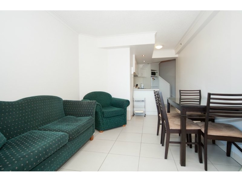 28/452 Marine Parade, Biggera Waters QLD 4216