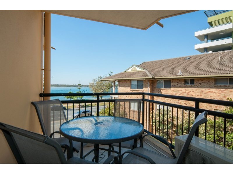 28/452 Marine Parade, Biggera Waters QLD 4216