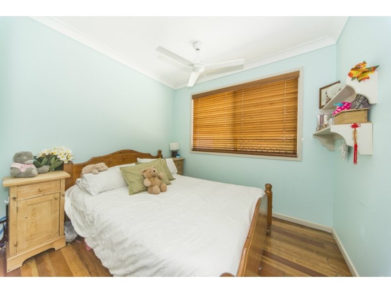 8 Burrendong Road, Coombabah QLD 4216