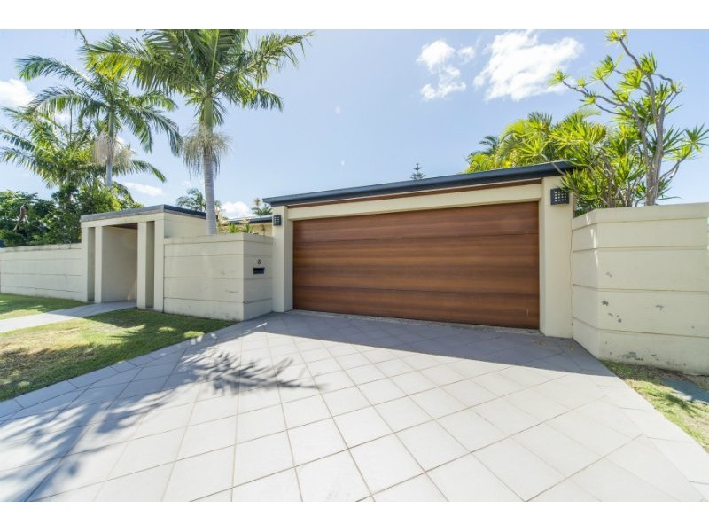 3 McCleary Street, Bundall QLD 4217