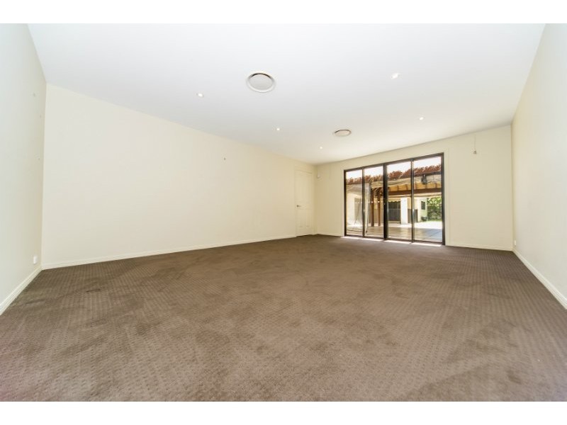 3 McCleary Street, Bundall QLD 4217
