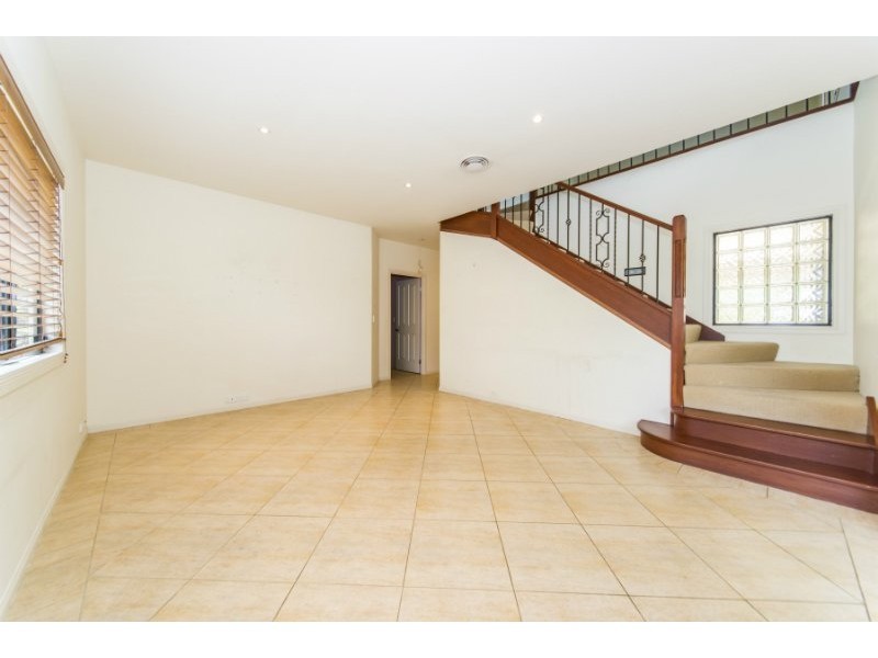 3 McCleary Street, Bundall QLD 4217