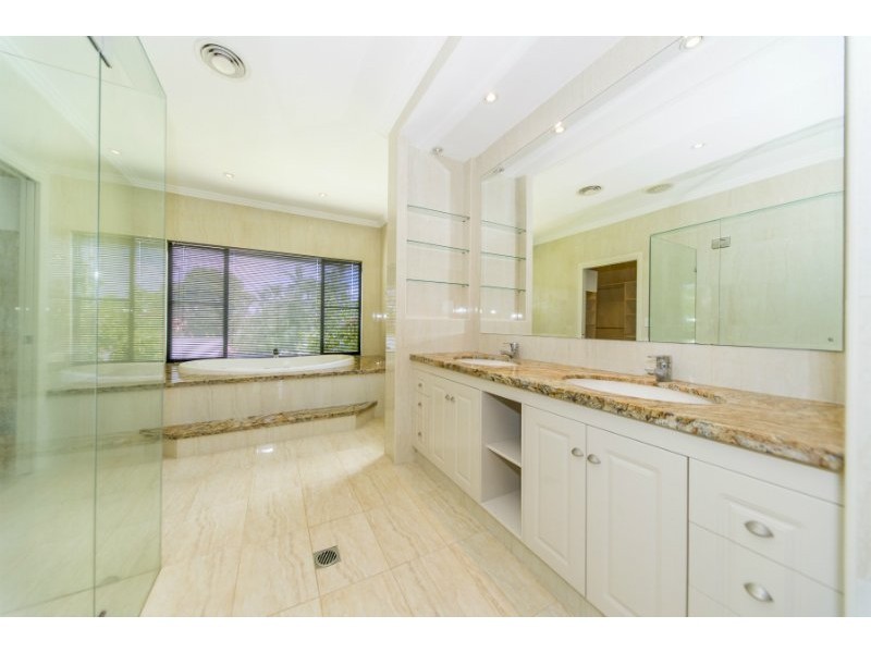 3 McCleary Street, Bundall QLD 4217