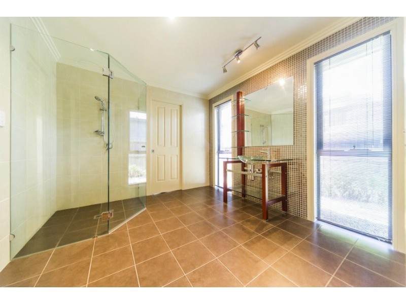 3 McCleary Street, Bundall QLD 4217