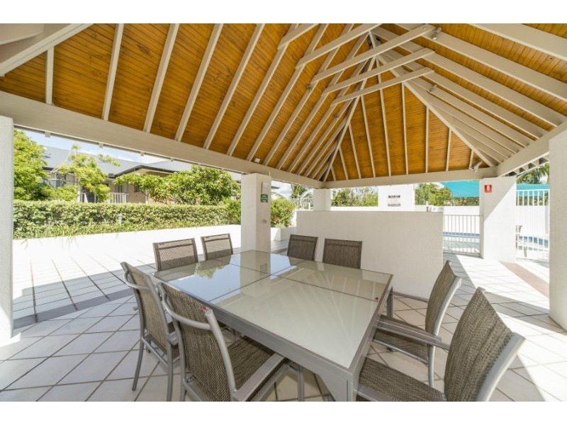 23/242 Marine Parade, Labrador QLD 4215