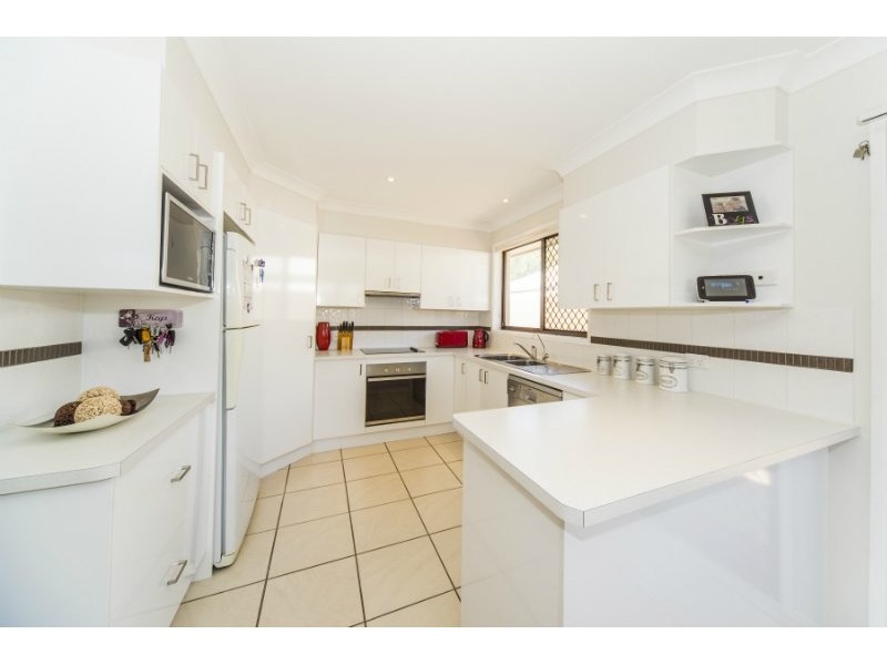 19 Matthew Flinders Drive, Hollywell QLD 4216