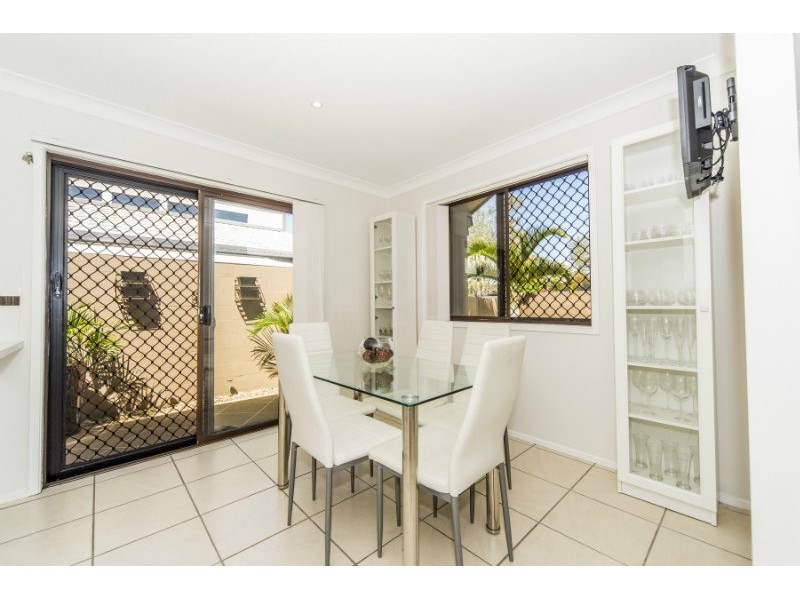 19 Matthew Flinders Drive, Hollywell QLD 4216