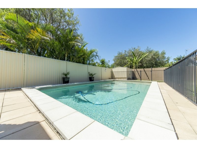 19 Matthew Flinders Drive, Hollywell QLD 4216