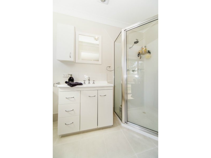 19 Matthew Flinders Drive, Hollywell QLD 4216