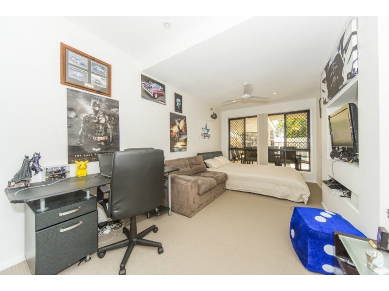 19 Matthew Flinders Drive, Hollywell QLD 4216
