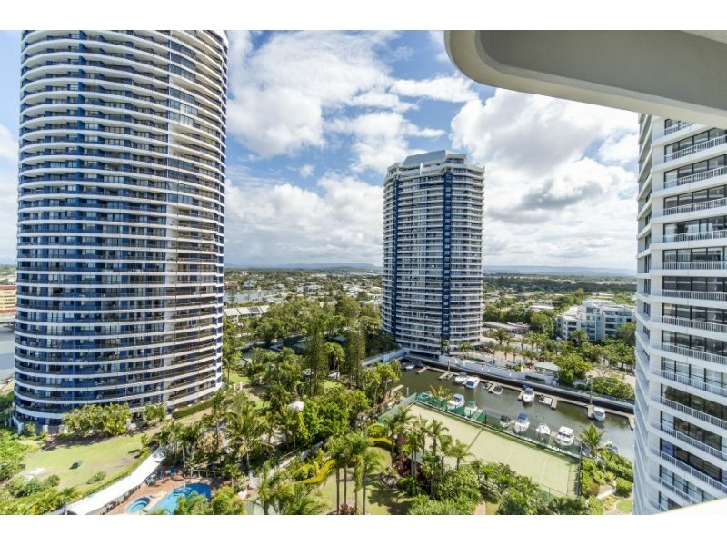 26/19 Oatland Esplanade, Runaway Bay QLD 4216