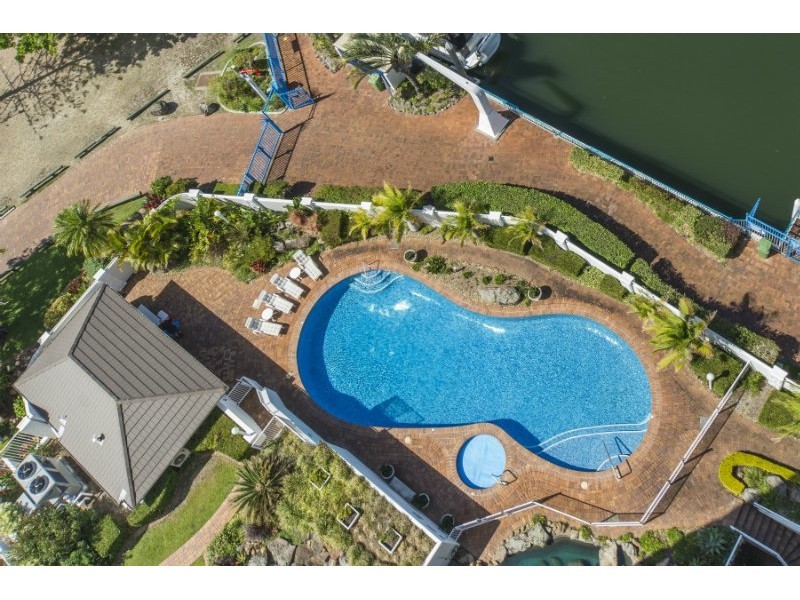 26/19 Oatland Esplanade, Runaway Bay QLD 4216