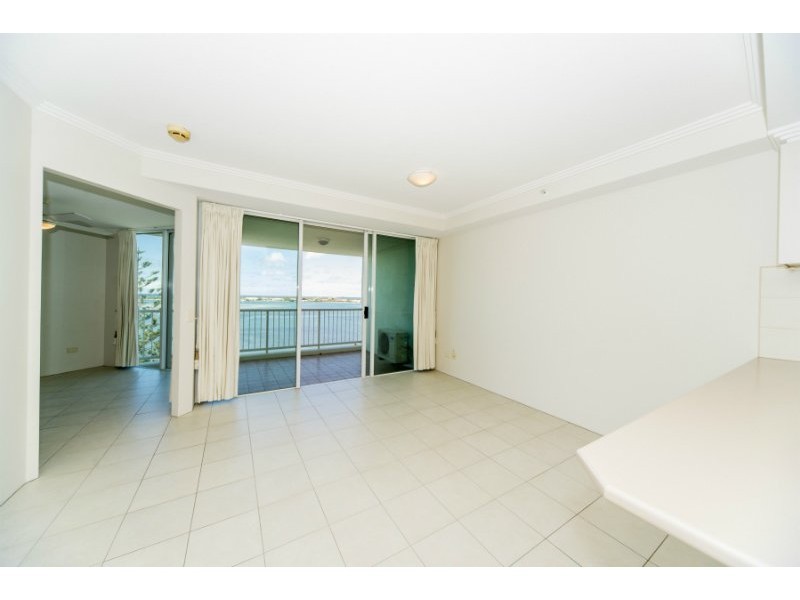 1005/182 Marine Parade, Labrador QLD 4215