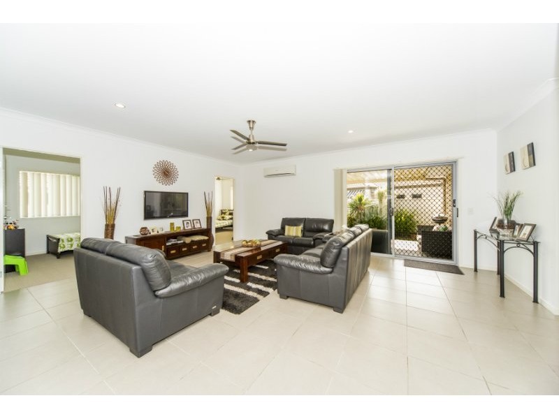 17 Yulia Street, Coombabah QLD 4216