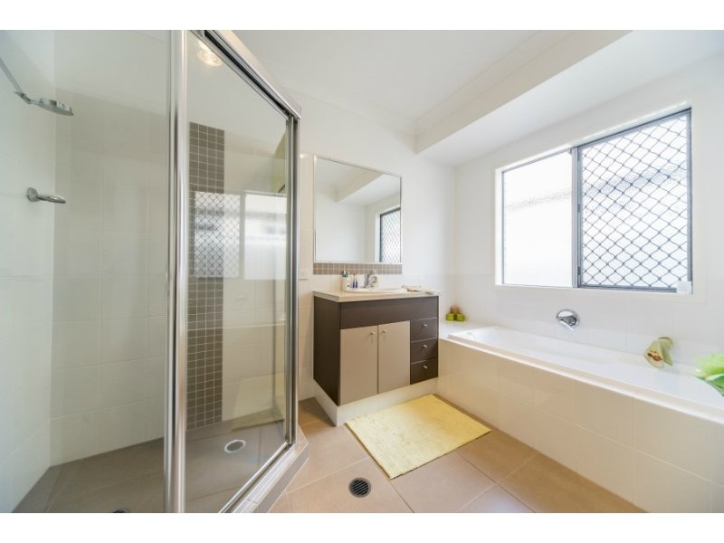 17 Yulia Street, Coombabah QLD 4216