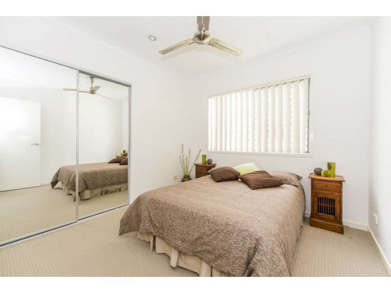 17 Yulia Street, Coombabah QLD 4216