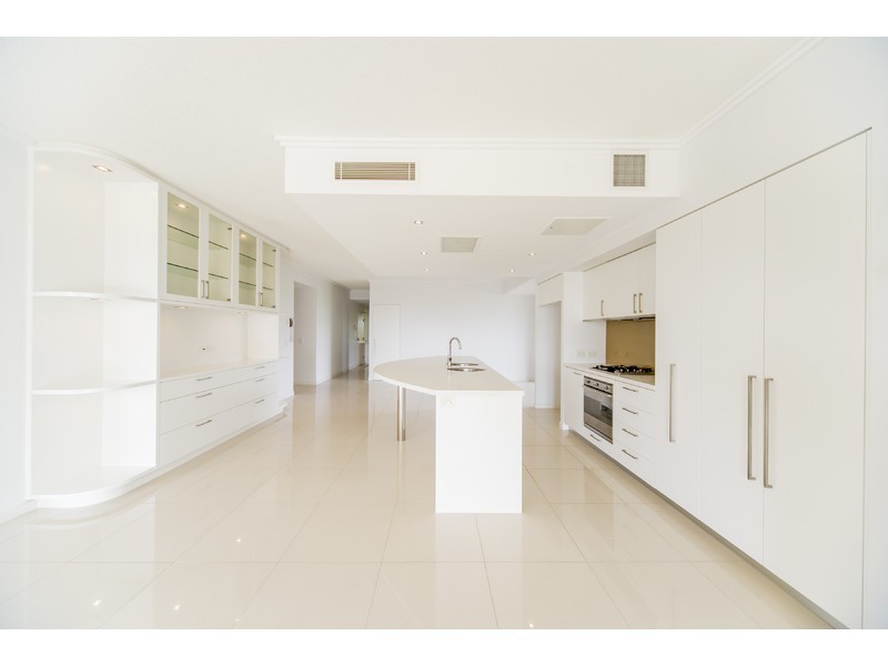 1748/1 Rialto Quay Drive, Hope Island QLD 4212