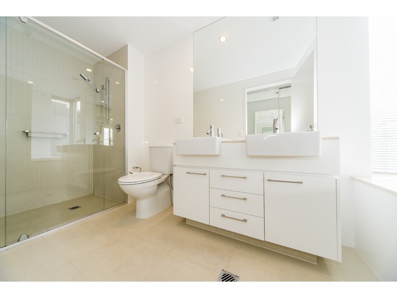 1748/1 Rialto Quay Drive, Hope Island QLD 4212