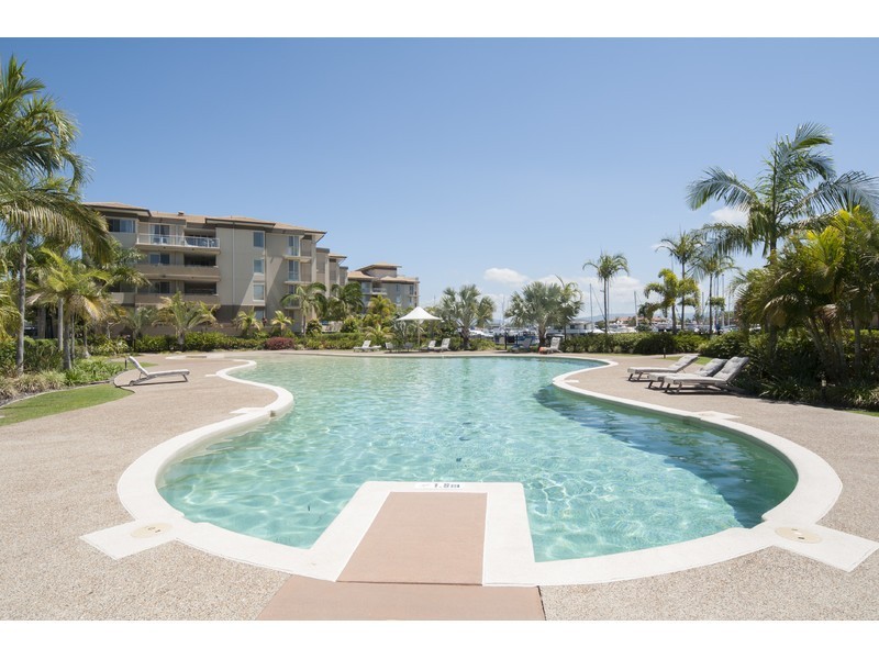 1748/1 Rialto Quay Drive, Hope Island QLD 4212
