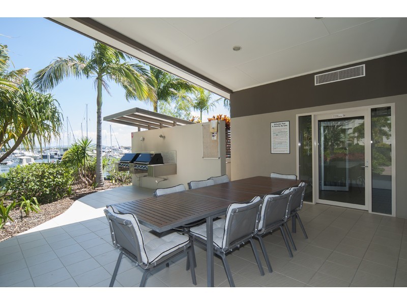 1748/1 Rialto Quay Drive, Hope Island QLD 4212