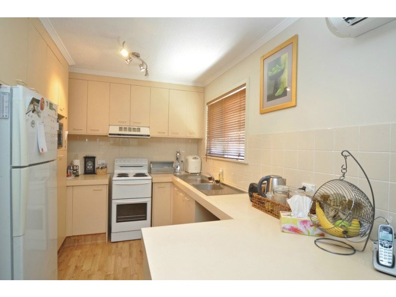 9 Morala Avenue, Biggera Waters QLD 4216