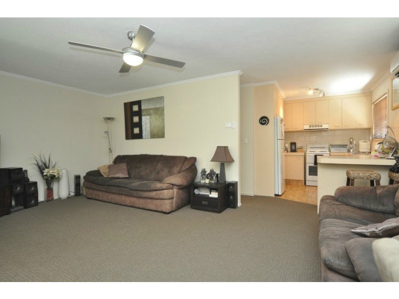 9 Morala Avenue, Biggera Waters QLD 4216