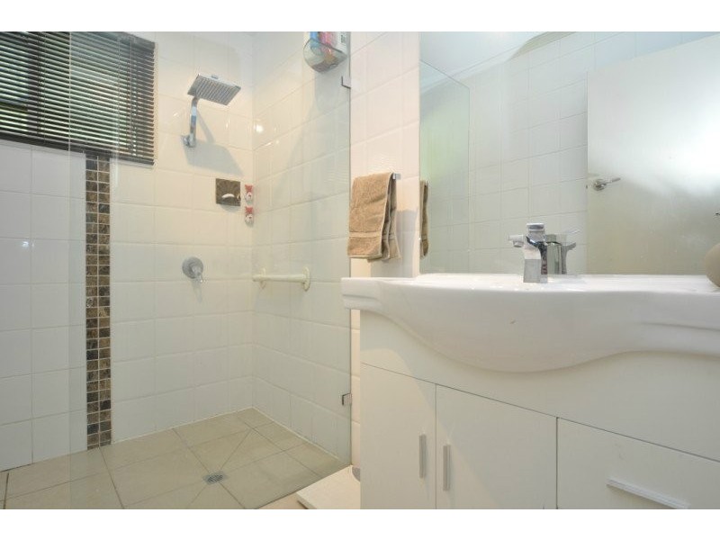 9 Morala Avenue, Biggera Waters QLD 4216