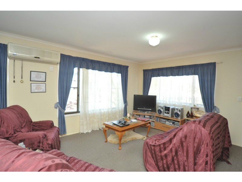 6 Thelma Street, Biggera Waters QLD 4216
