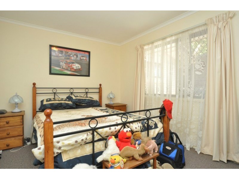 6 Thelma Street, Biggera Waters QLD 4216