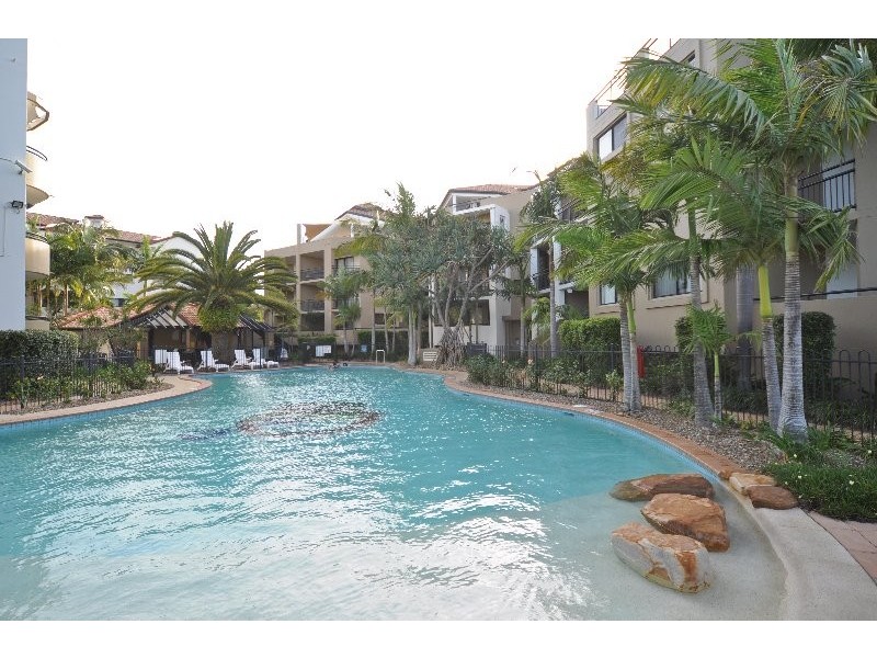 326/392 Marine Parade, Labrador QLD 4215
