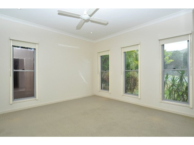 19 Garawarra Crescent, Upper Coomera QLD 4209