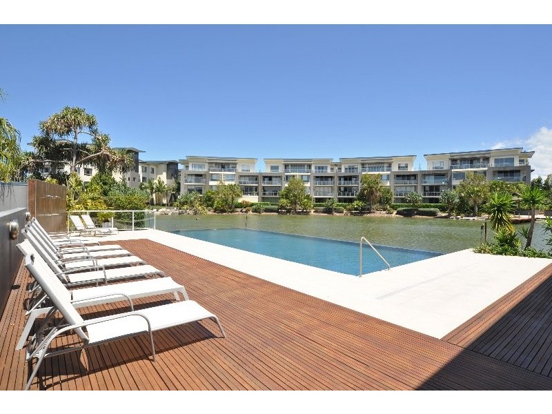 534/3-5 Pendraat Parade, Hope Island QLD 4212