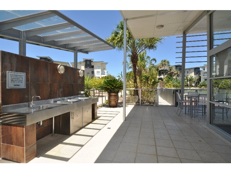 534/3-5 Pendraat Parade, Hope Island QLD 4212