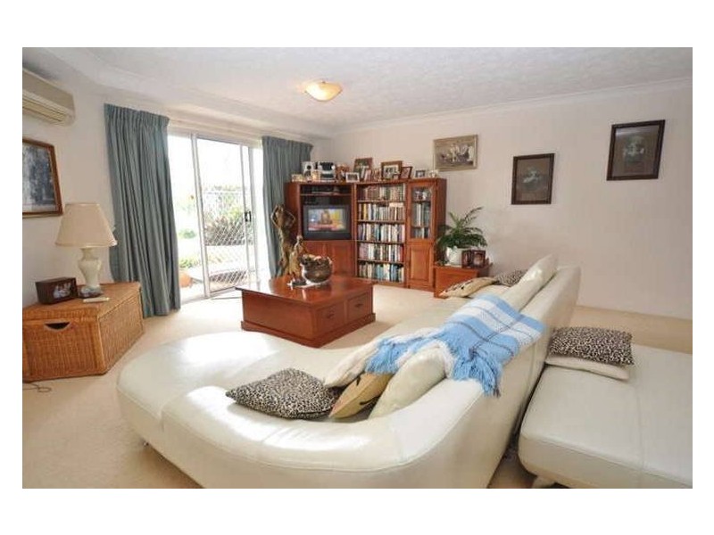 5/9 Madang Crescent, Runaway Bay QLD 4216