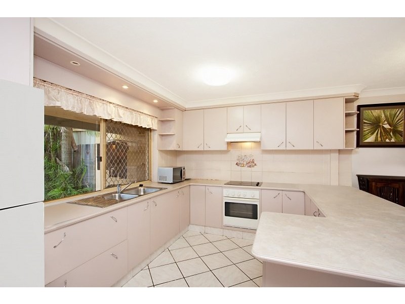 27/469 Pine Ridge Road, Runaway Bay QLD 4216