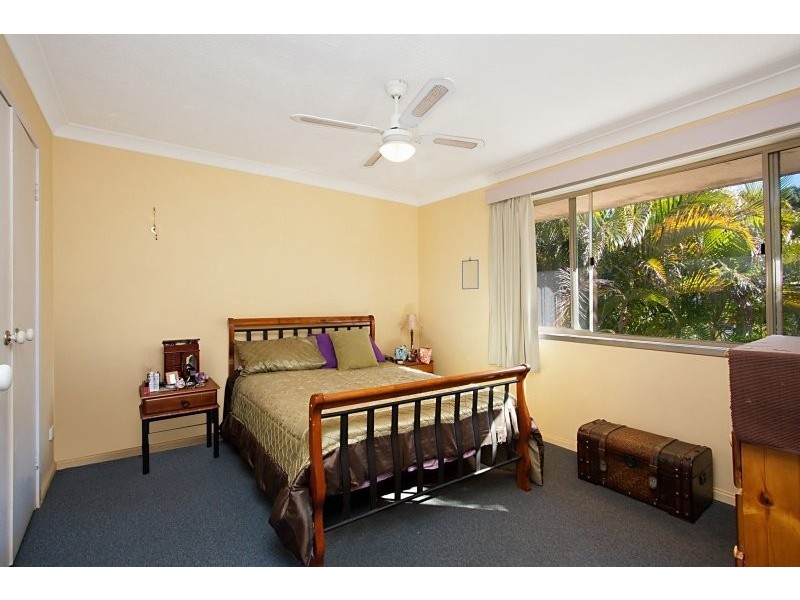 27/469 Pine Ridge Road, Runaway Bay QLD 4216