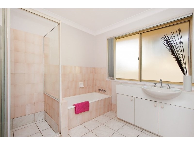 27/469 Pine Ridge Road, Runaway Bay QLD 4216