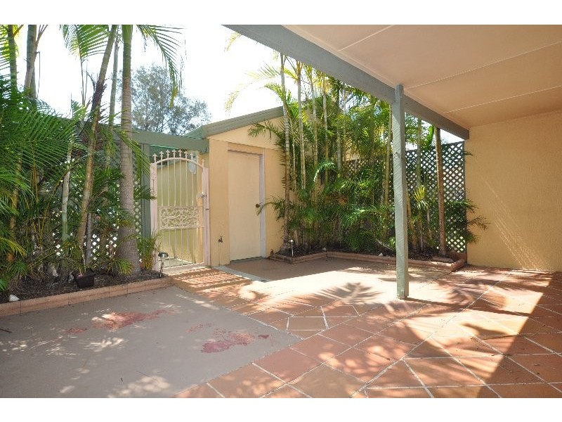 27/469 Pine Ridge Road, Runaway Bay QLD 4216