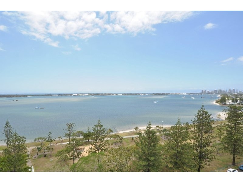 32/212 Marine Parade, Labrador QLD 4215