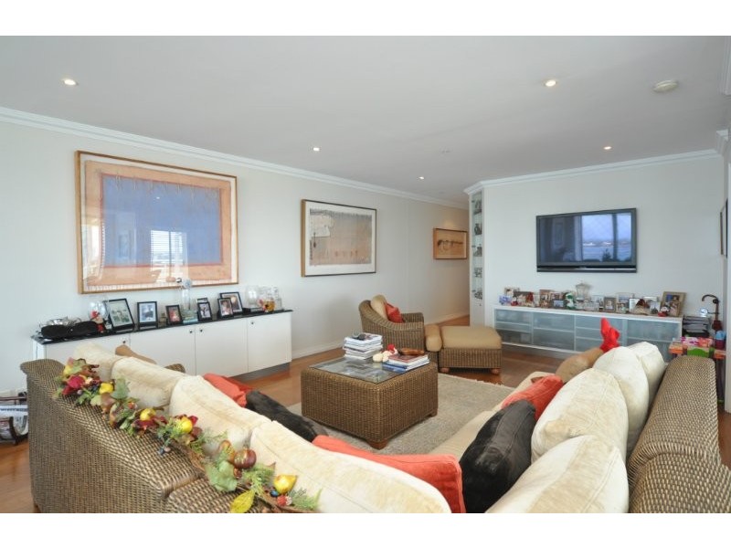 32/212 Marine Parade, Labrador QLD 4215