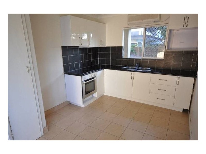 1/24 Stevens Street, Southport QLD 4215