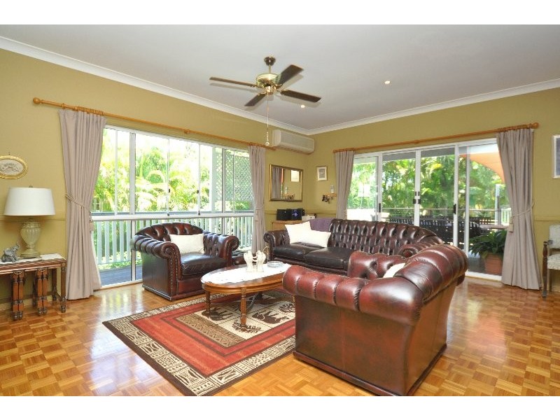 46 Crescent Avenue, Hope Island QLD 4212