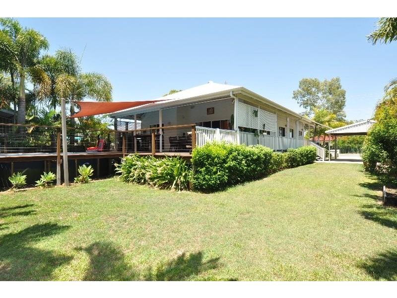 46 Crescent Avenue, Hope Island QLD 4212