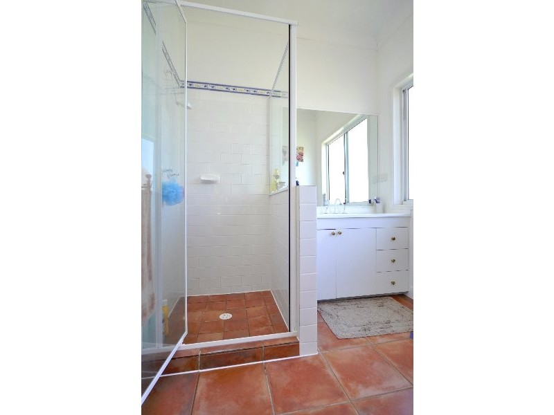 46 Crescent Avenue, Hope Island QLD 4212