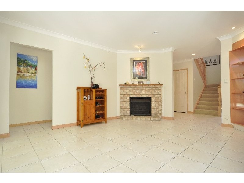 3 Tranquility Circuit, Helensvale QLD 4212