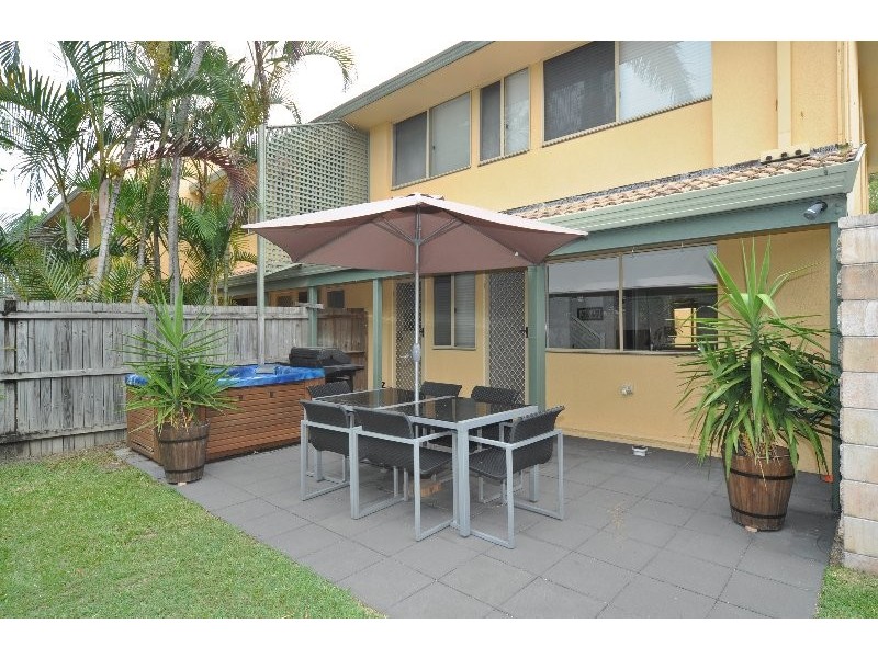 34/469 Pine Ridge Road, Runaway Bay QLD 4216