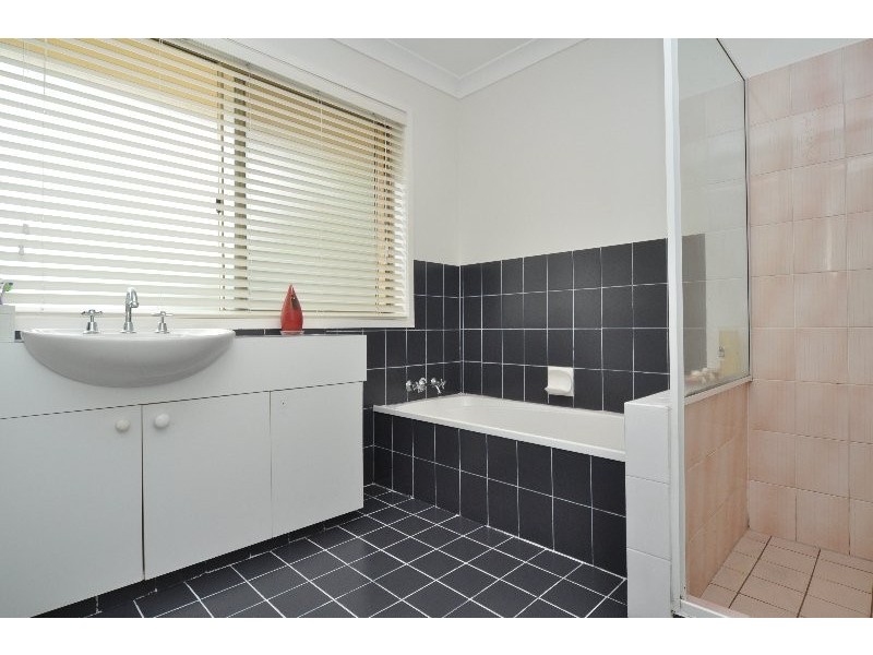 34/469 Pine Ridge Road, Runaway Bay QLD 4216