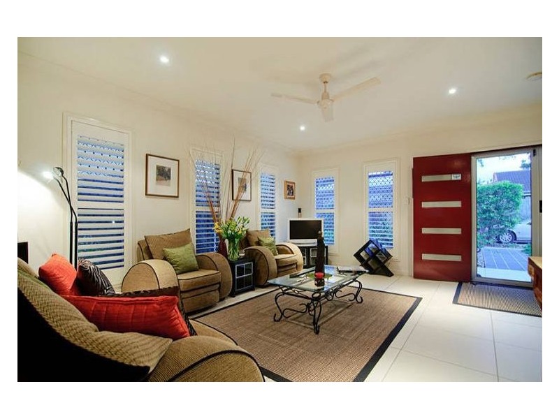 7/411 Oxley Drive, Runaway Bay QLD 4216