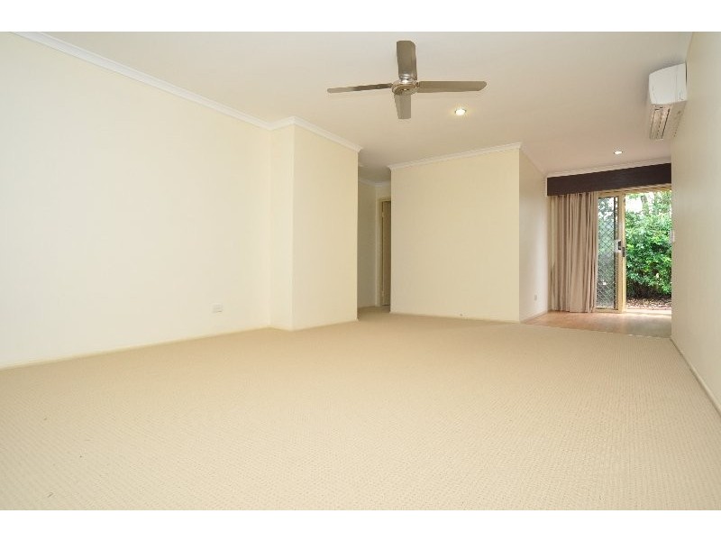 4/3 Fonda Place, Oxenford QLD 4210