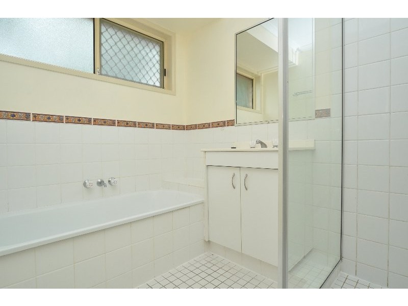 4/3 Fonda Place, Oxenford QLD 4210